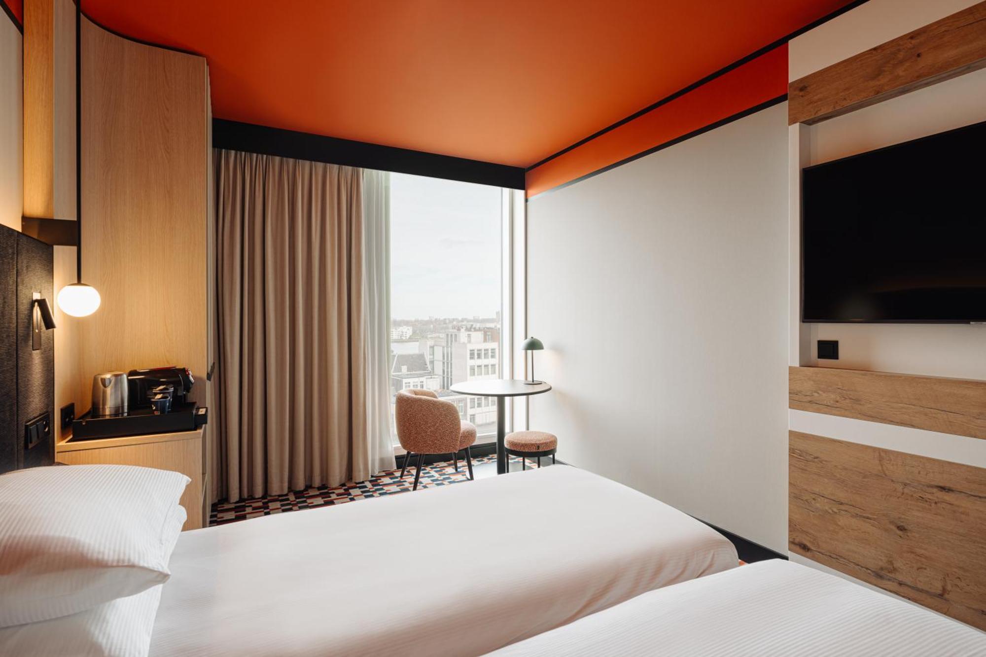 Doubletree By Hilton Amsterdam Centraal Station Hotel Bagian luar foto