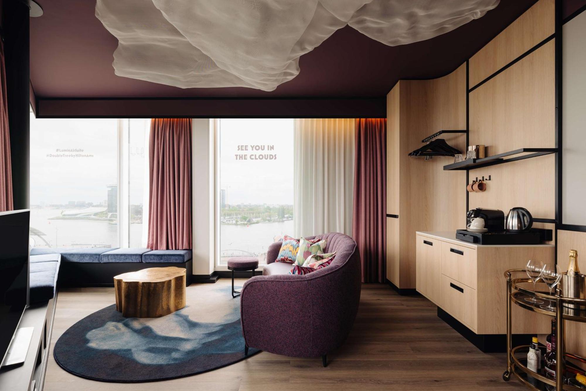 Doubletree By Hilton Amsterdam Centraal Station Hotel Bagian luar foto